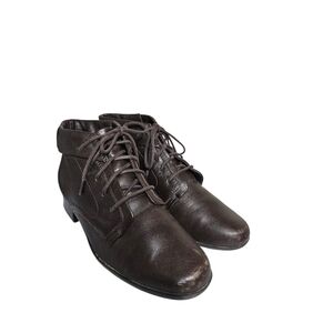 Vintage 90s Cuffed Brown Leather Tie Up Ankle Booties Size 7